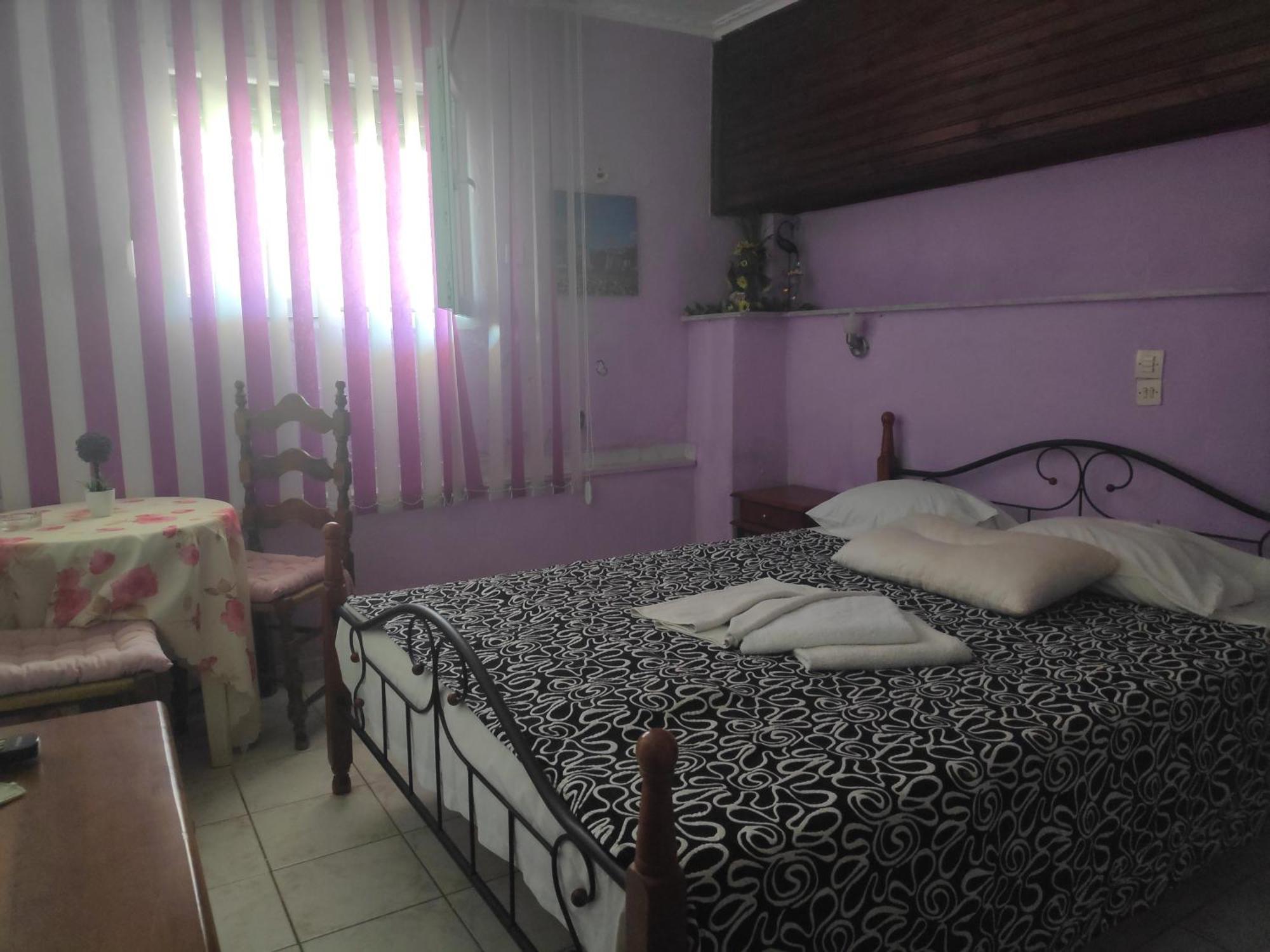 Angela - Zoi Rooms Skiathos Town Room photo
